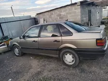 Volkswagen Passat, 1991