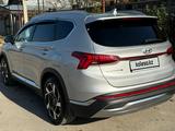 Hyundai Santa Fe 2022 годаfor18 400 000 тг. в Алматы – фото 3