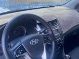 Hyundai Accent 2015 года за 5 800 000 тг. в Актобе – фото 2