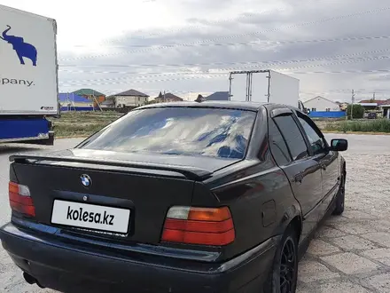 BMW 318 1993 года за 1 400 000 тг. в Атырау – фото 4