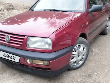 Volkswagen Vento 1995 года за 1 350 000 тг. в Уральск – фото 14