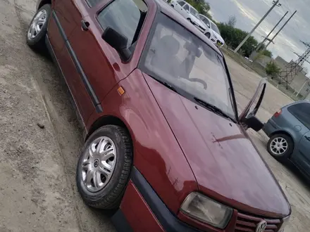 Volkswagen Vento 1995 года за 1 350 000 тг. в Уральск – фото 15