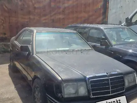 Mercedes-Benz E 230 1989 года за 550 000 тг. в Алматы – фото 2