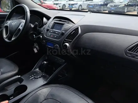 Hyundai ix35 2015 года за 8 050 000 тг. в Актобе – фото 16