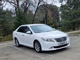Toyota Camry 2013 года за 8 990 000 тг. в Алматы – фото 2