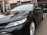 Toyota Camry 2020 года за 15 700 000 тг. в Алматы