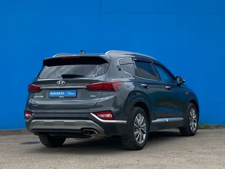 Hyundai Santa Fe 2019 года за 12 800 000 тг. в Алматы – фото 3