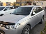 Mitsubishi Outlander 2012 годаүшін6 500 000 тг. в Семей – фото 2