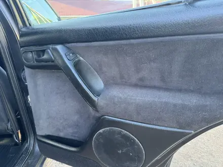 Volkswagen Golf 1995 года за 1 650 000 тг. в Караганда – фото 25