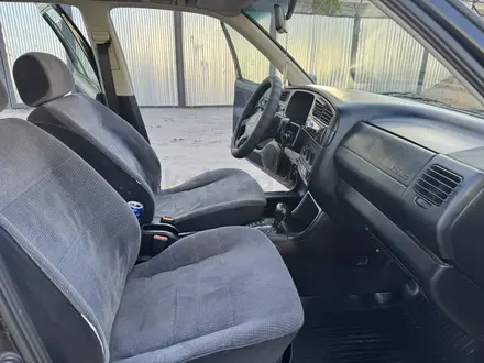 Volkswagen Golf 1995 года за 1 650 000 тг. в Караганда – фото 28