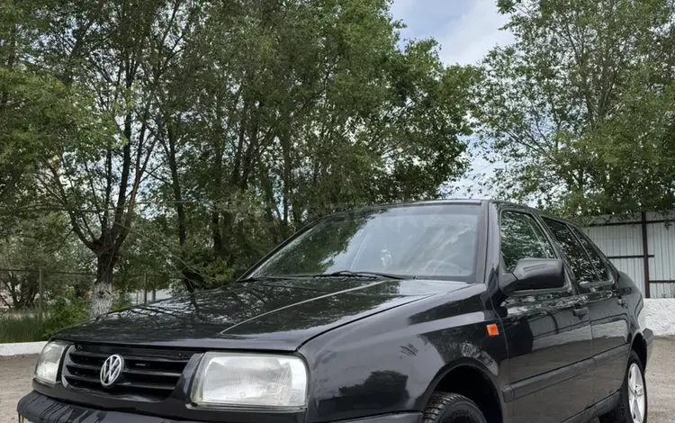 Volkswagen Golf 1995 года за 1 650 000 тг. в Караганда