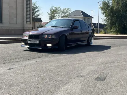 BMW 328 1995 года за 3 000 000 тг. в Алматы – фото 3