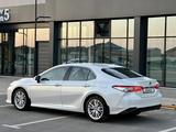 Toyota Camry 2020 годаfor15 000 000 тг. в Шымкент – фото 4