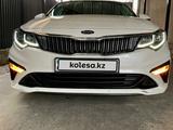 Kia K5 2018 года за 9 600 000 тг. в Шымкент