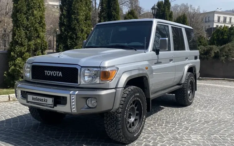 Toyota 2019 годаүшін30 500 000 тг. в Алматы