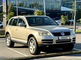 Volkswagen Touareg 2005 годаfor6 000 000 тг. в Алматы