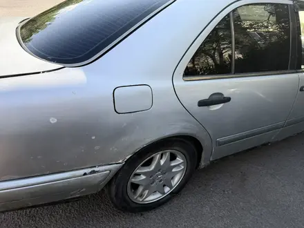 Mercedes-Benz E 230 1996 года за 1 750 000 тг. в Астана – фото 11