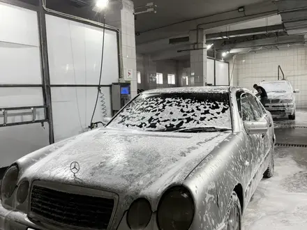 Mercedes-Benz E 230 1996 года за 1 750 000 тг. в Астана – фото 4