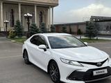 Toyota Camry 2021 годаfor18 500 000 тг. в Шымкент – фото 4