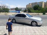 Mercedes-Benz E 240 1998 года за 3 200 000 тг. в Актау