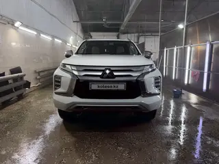 Mitsubishi Montero Sport