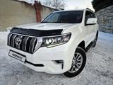 Toyota Land Cruiser Prado 2018 года за 26 960 000 тг. в Алматы – фото 3