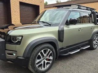 Land Rover Defender, 2021