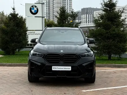 BMW X5 M 2024 года за 96 500 000 тг. в Астана – фото 2