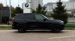 BMW X5 M 2024 года за 96 500 000 тг. в Астана – фото 4