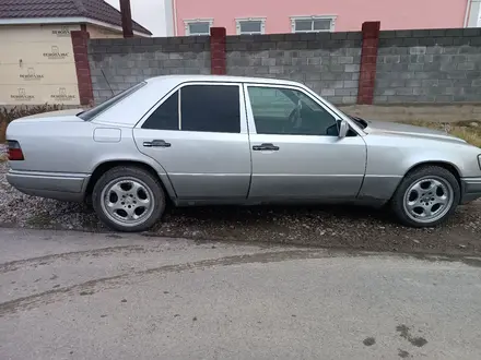 Mercedes-Benz E 280 1994 года за 3 000 000 тг. в Шымкент – фото 4