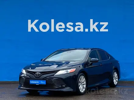 Toyota Camry 2019 года за 10 990 000 тг. в Алматы