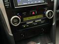 Toyota Camry 2014 года за 7 790 000 тг. в Актобе – фото 22