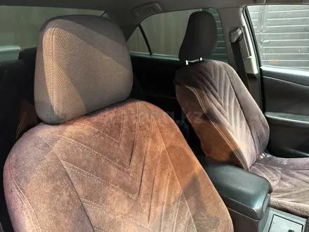 Toyota Camry 2014 года за 7 790 000 тг. в Актобе – фото 7