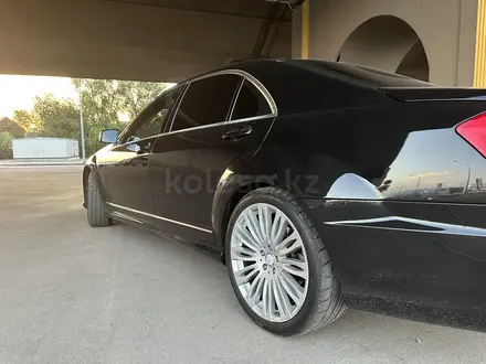 Mercedes-Benz S 550 2006 года за 10 000 000 тг. в Алматы – фото 11