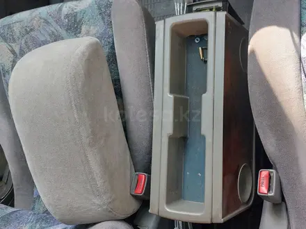 Nissan R'nessa 1998 года за 2 000 000 тг. в Алматы – фото 27