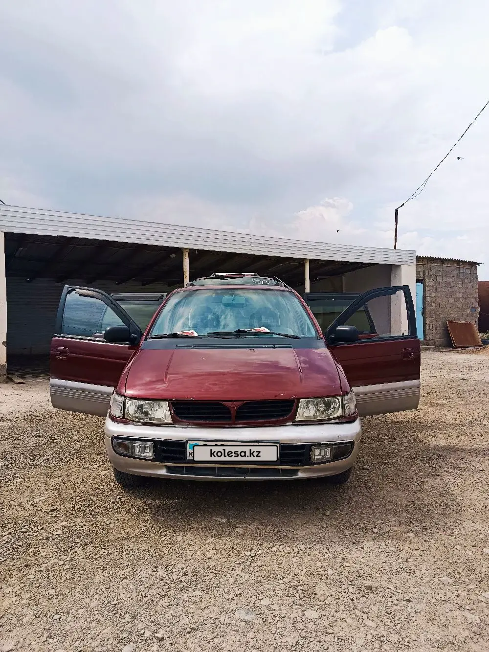 Mitsubishi Space Wagon, 1993