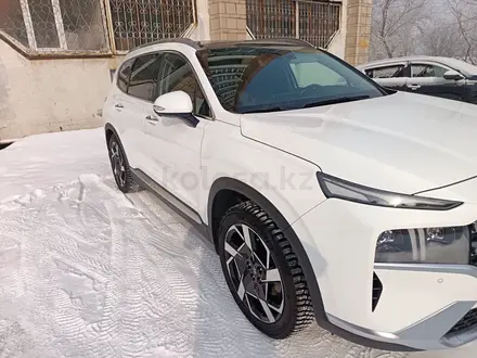 Hyundai Santa Fe 2023 года за 17 500 000 тг. в Усть-Каменогорск – фото 2