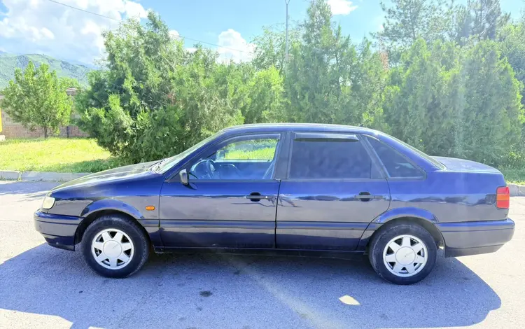 Volkswagen Passat 1994 года за 1 250 000 тг. в Алматы