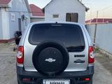 Chevrolet Niva 2012 годаfor2 600 000 тг. в Атырау – фото 5
