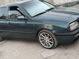 Volkswagen Golf 1992 годаүшін1 300 000 тг. в Тараз