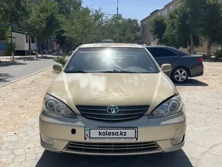 Toyota Camry 2005 года за 3 300 000 тг. в Жанаозен