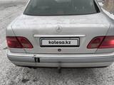 Mercedes-Benz E 240 1997 года за 2 400 000 тг. в Караганда – фото 2