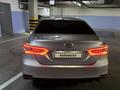 Toyota Camry 2019 годаfor14 700 000 тг. в Астана – фото 9