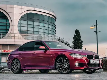 BMW 320 2019 года за 10 000 000 тг. в Атырау – фото 3