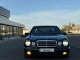 Mercedes-Benz E 320 1996 года за 2 500 000 тг. в Тараз – фото 2