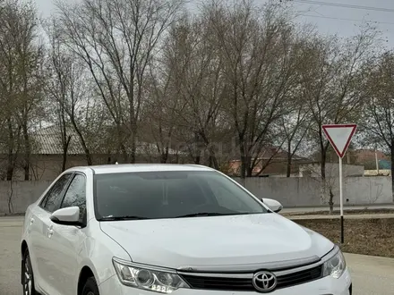 Toyota Camry 2015 года за 11 600 000 тг. в Актау – фото 2