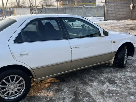 Toyota Camry 1999 года за 3 000 000 тг. в Алматы – фото 7