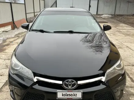 Toyota Camry 2017 года за 7 500 000 тг. в Уральск – фото 6