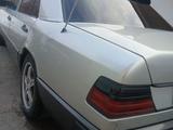 Mercedes-Benz E 230 1989 года за 1 450 000 тг. в Алматы – фото 4