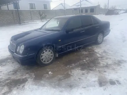 Mercedes-Benz E 230 1995 года за 1 900 000 тг. в Тараз – фото 6